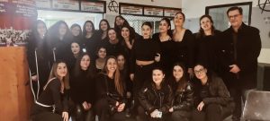 Διάβασέ μου ένα βιβλίο! Παίξε μου μια μουσική!